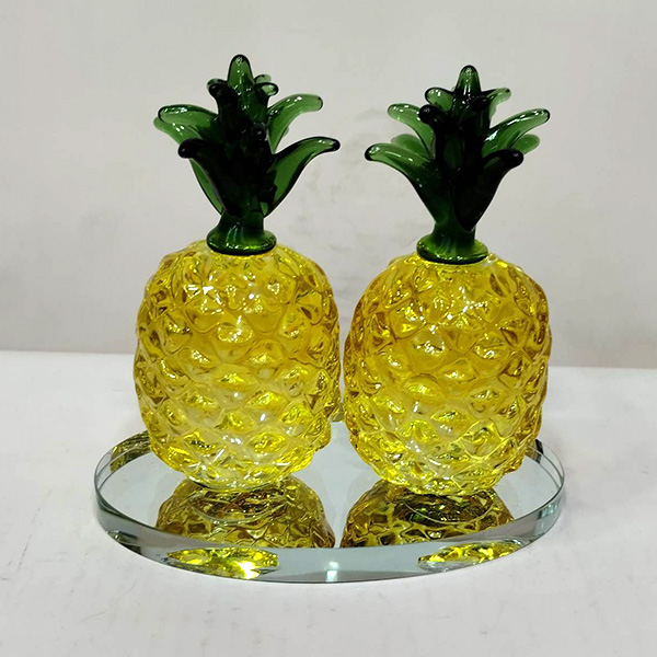 Exclusive Decorative Showpiece